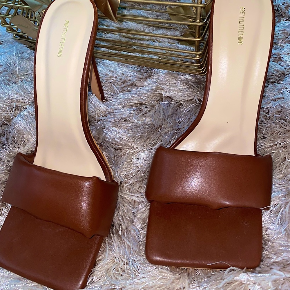 Square Toe Padded Strap Heeled Mules in Chocolate